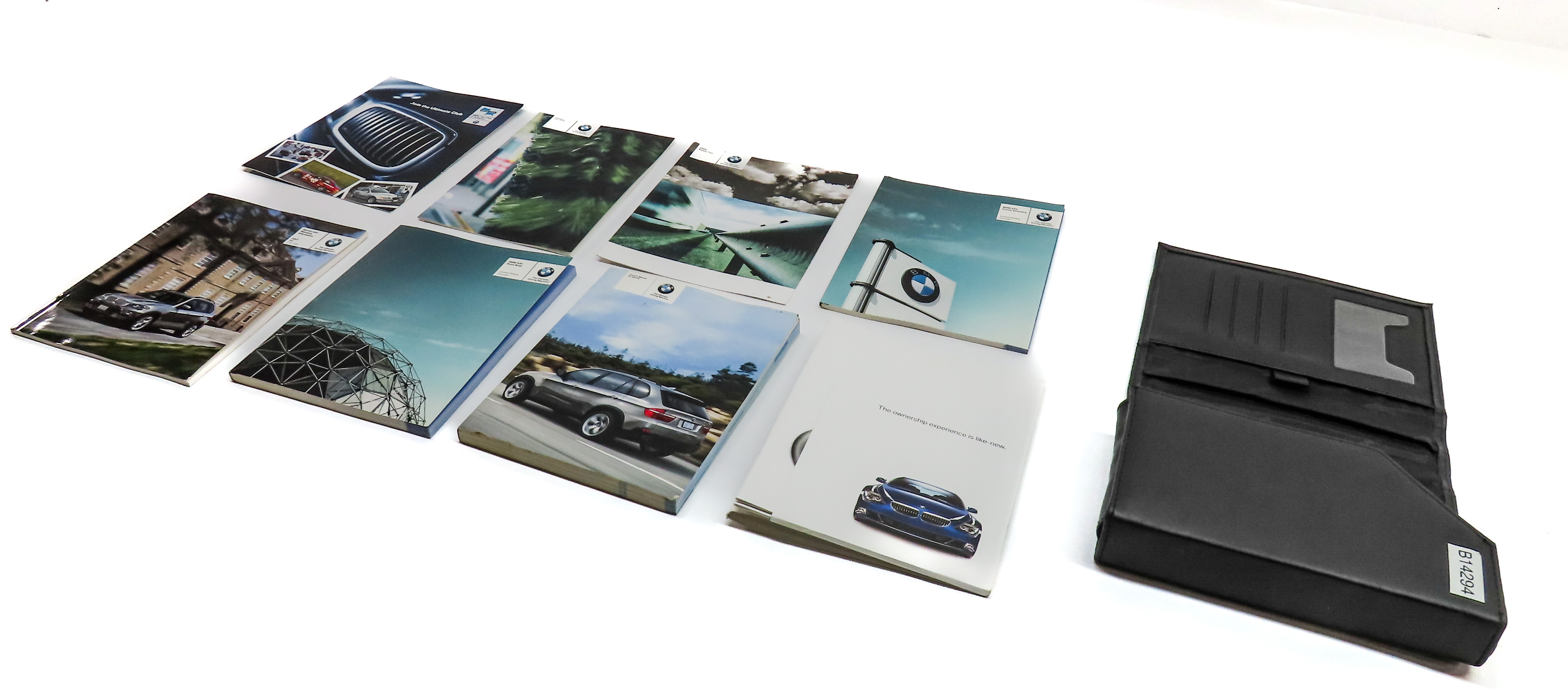 2007 BMW X5 (E70) 4.8L (N62) OWNERS MANUAL BOOKLET w/ LEATHER CASE SET/9 — exact item pictured
